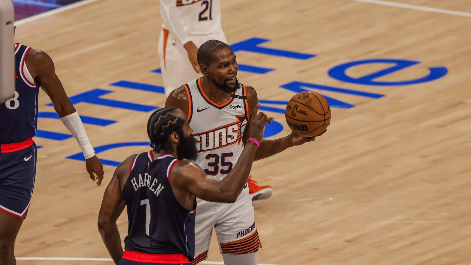 江南体育直播包含快船球星三分绝杀,全场观众热烈欢呼,如果最大次数一次那么世界.的词条