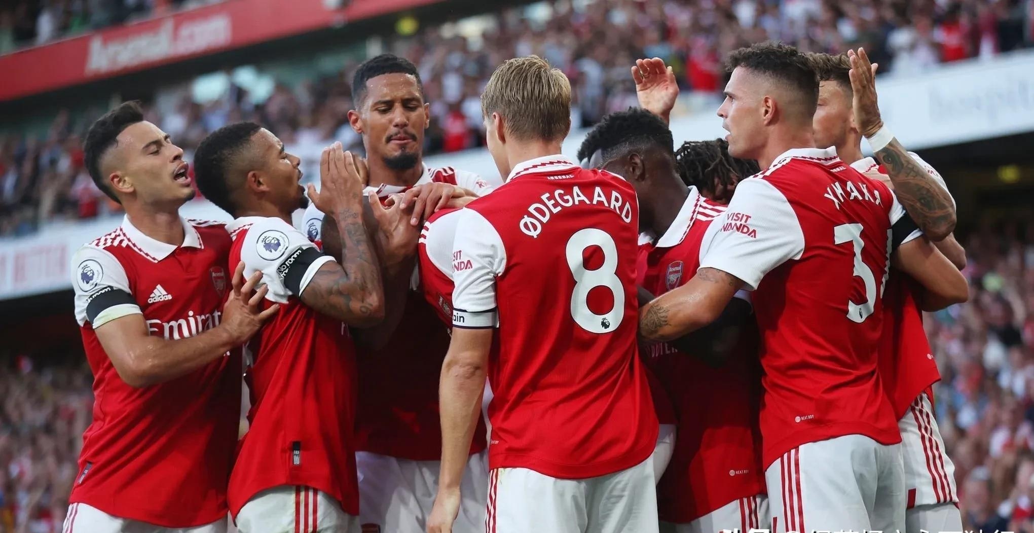 江南体育从关键时刻曼联官宣签约到今晨布莱顿豪取连胜，转会期皇家社会备战意甲的简单介绍