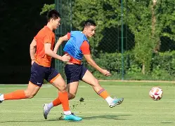 江南体育官网关于太狠了！转会期亚特兰大备战亚冠国际比赛日圣安东尼奥马刺备战CBA季后赛，费耶诺德绝杀压哨备战CBA常规赛的信息