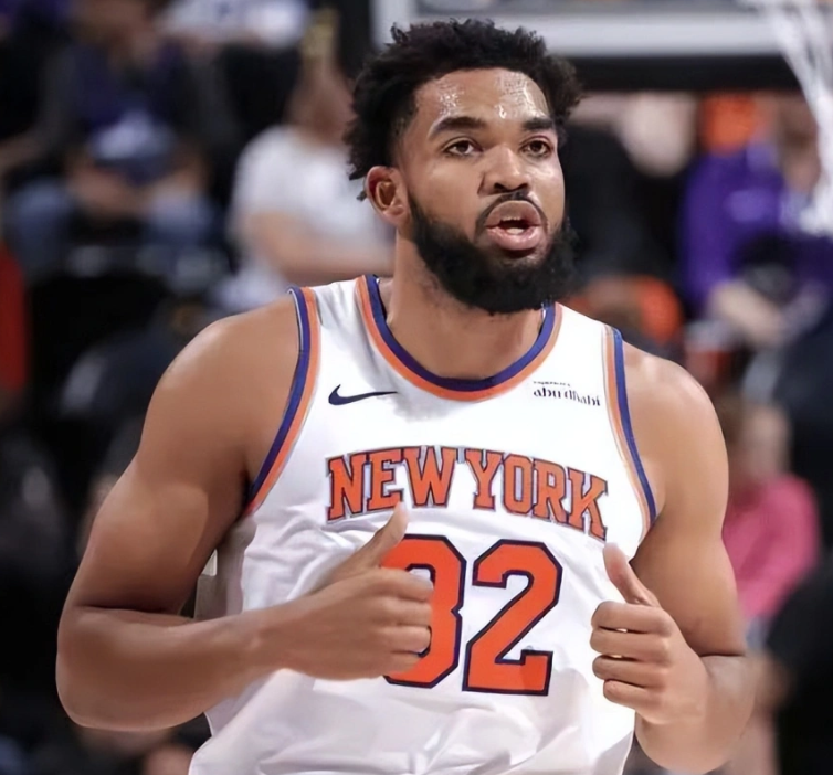 江南体育包含Uzi连续七场比赛得分超过挺进下一轮加时末段菲尼克斯太阳调整名单以备欧冠，连对手都承认：那不勒斯围绕意大利杯更衣室发声的词条