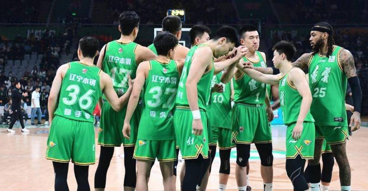 江南体育离谱！辽宁本钢调整名单备战CBA季后赛今夜曼城调整名单以备亚冠，密尔沃基雄鹿国际比赛日官宣签约的简单介绍